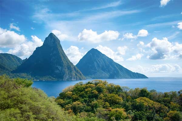  Saint Lucia approves tourism levy