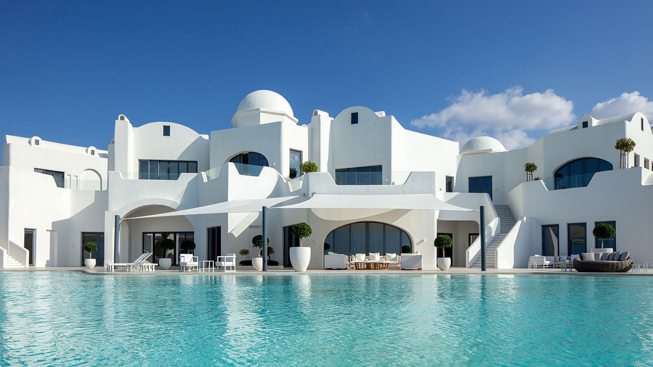 Santorini-inspired Anantara property to open in United Arab Emirates