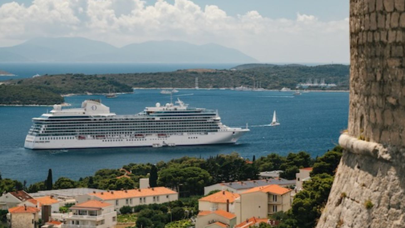 Oceania unveils 180-day world cruise